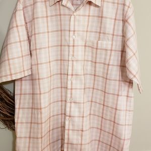 Short sleeve casual dress shirt